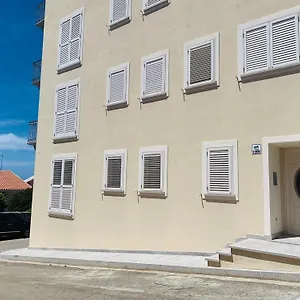 https://home-la-brezza.in-sardinia.net